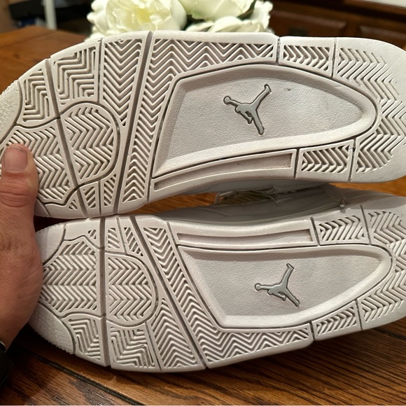 Jordan 4 Retro Pure Money (2017) Size 10 - Picture 8 of 10